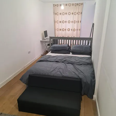 Lascelles House - A Few Mins To Us Embassy, Battersea Power Station & Homestay