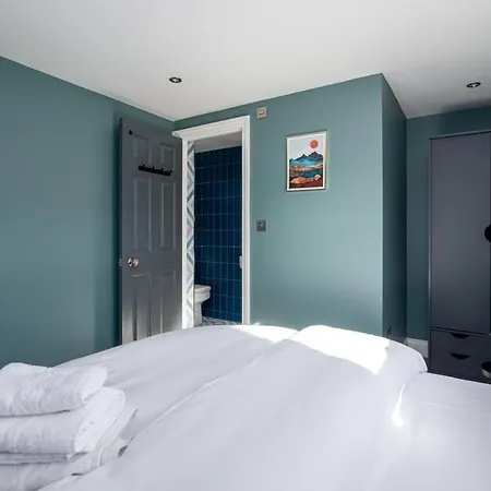 Moonbeam - Cosy London Holiday home Eltham