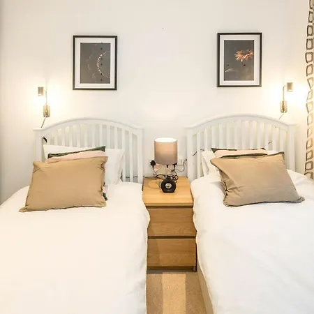 Duplex 3bd 2 Bath - Paddington! * London