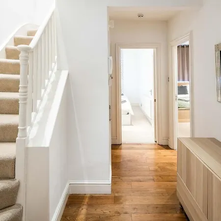 Duplex 3bd 2 Bath - Paddington!
