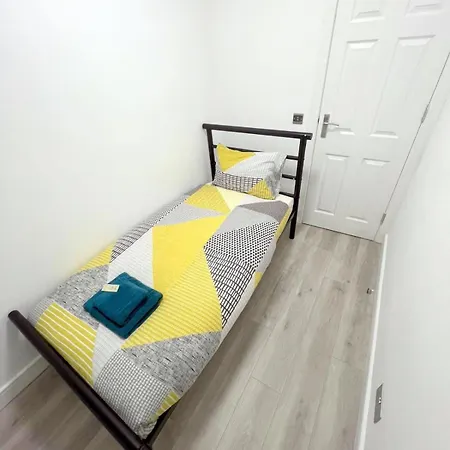 New 5-bedroom House In Croydon South London South Norwood