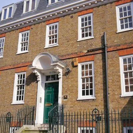 Student Only, En-suite At South Bank * London
