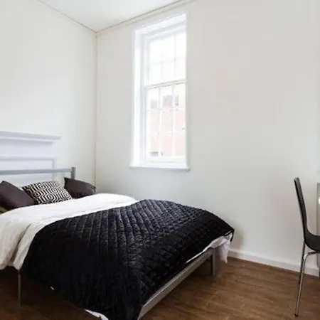 Apartment Student Only, En-suite At South Bank