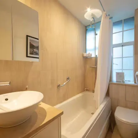 Apartment Chelsea One Bed Mins From Kings Road *