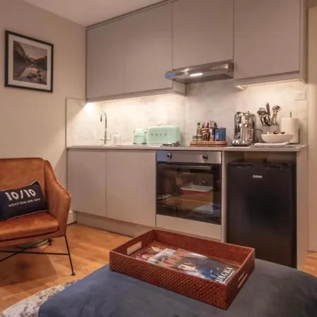 Chelsea One Bed Mins From Kings Road Apartamento