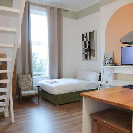 Vibes Apartment London