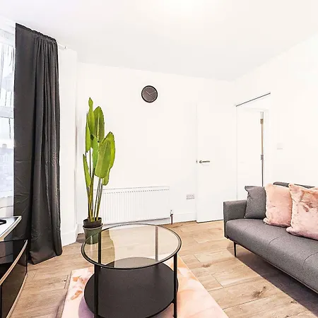 Apartment Amazing 4 Sleeper Great Location