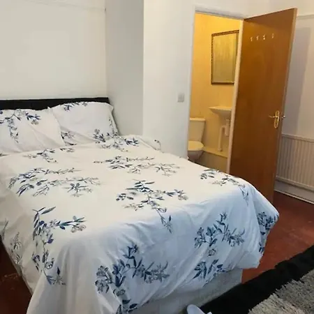 Guest house Spacious 4 Beds - Private Bathrooms In Canary Wharf *