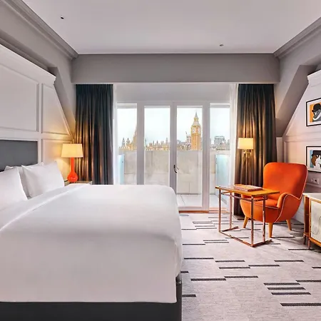 Marriott County Hall Hotel