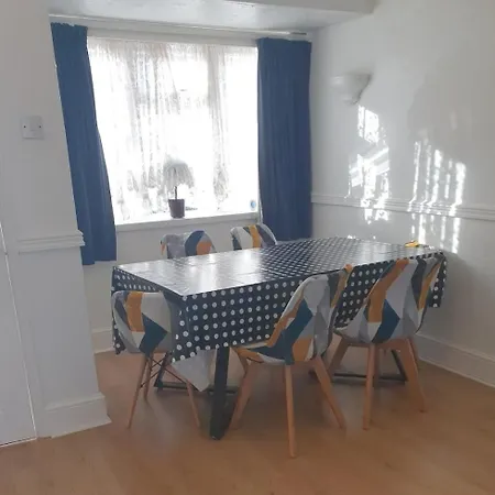 North Townhouse * Orpington