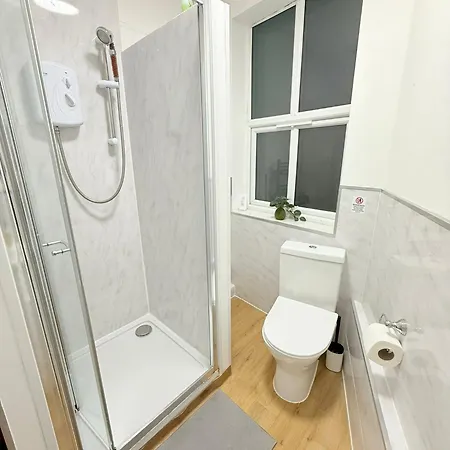 Wandsworth Guest 64