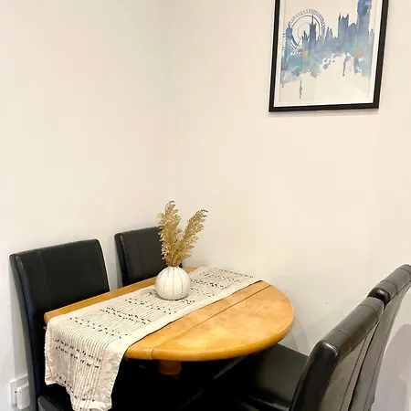 A Fantastic One Double Bedroom Flat * London