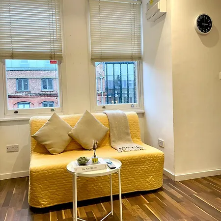 A Fantastic One Double Bedroom Flat * London