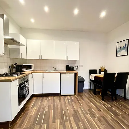 A Fantastic One Double Bedroom Flat * London
