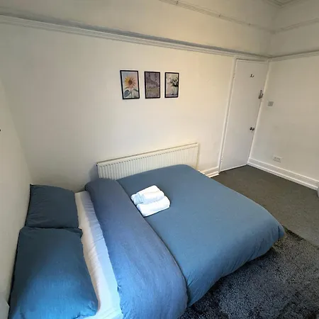 Cosy Double A Stones Throw From Wembley Stadium Guest house