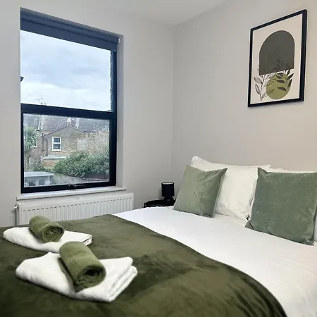 Holiday home Buxton Road *