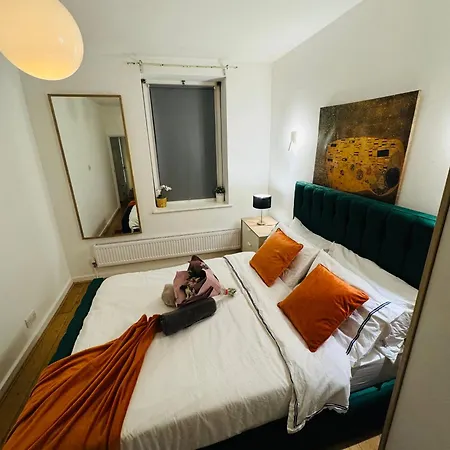 Cozy Family-friendly 2 Bedroom Flat In Kingscross, St Pancras! Apartment London