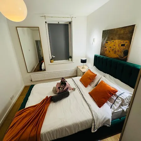Cozy Family-friendly 2 Bedroom Flat In Kingscross, St Pancras!