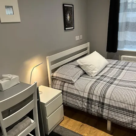 Guest house Cosy Next To St Pancras Station *