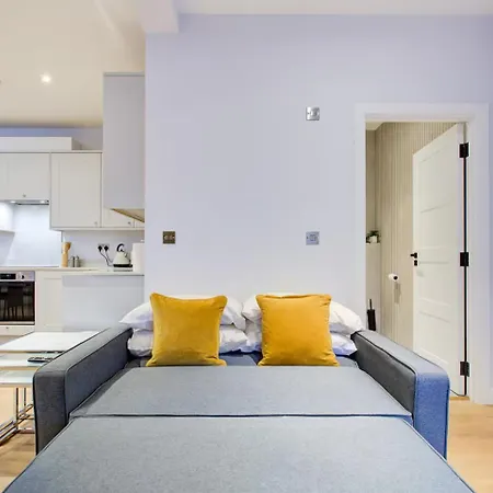 Luxury - Fulham * London