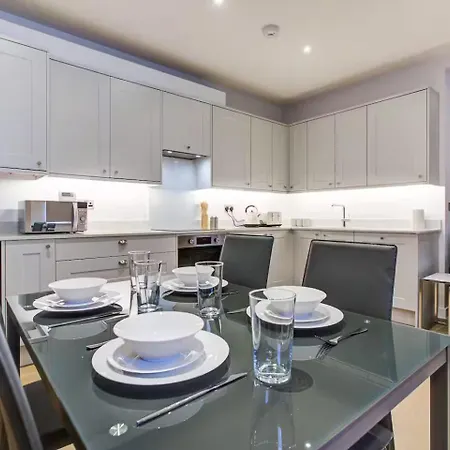 Luxury - Fulham Apartment