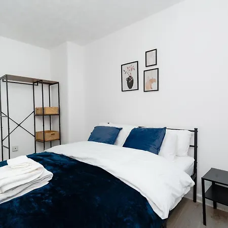 Becontree Bliss - 2br House Near Train Station *