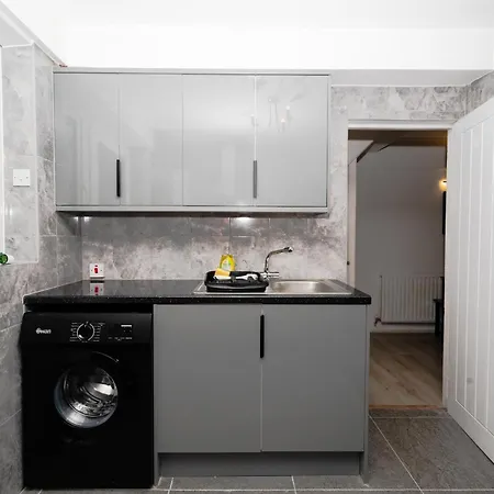 Becontree Bliss - 2br House Near Train Station *