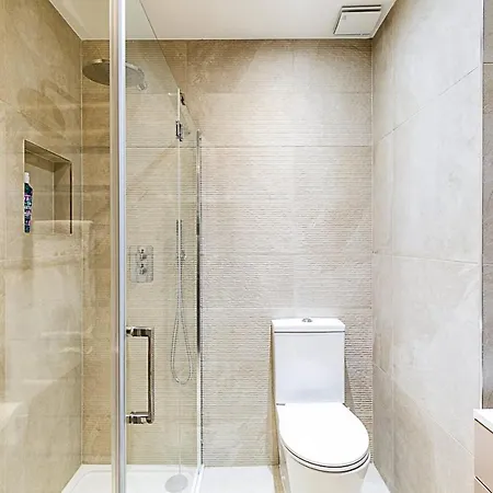 Apartment Luxury 4 Bed Fulham Townhouse With Charm London