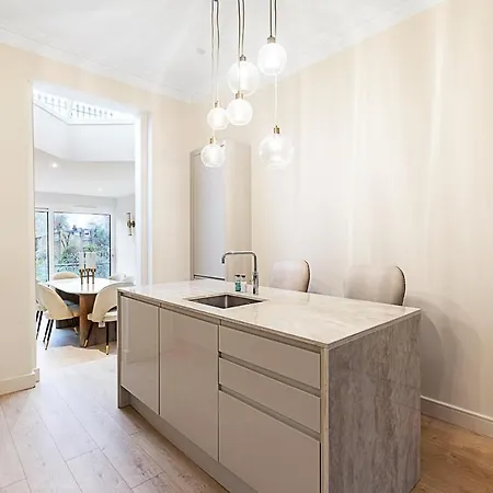 Apartment Luxury 4 Bed Fulham Townhouse With Charm
