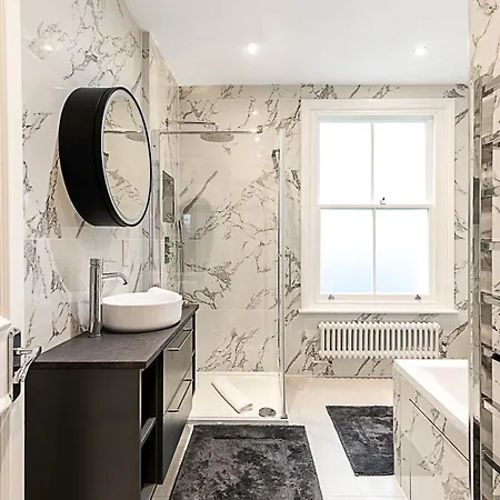 Apartment Luxury 4 Bed Fulham Townhouse With Charm London
