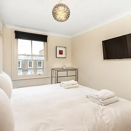 Luxury 4 Bed Fulham Townhouse With Charm London