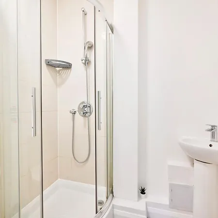Lovely 2 Bed Tower Bridge Sleeps 6 Apartment