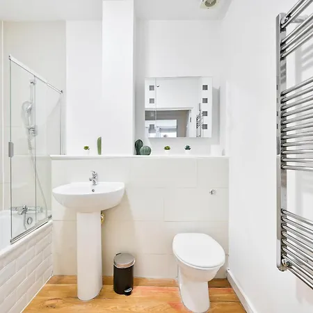 Lovely 2 Bed Tower Bridge Sleeps 6 Apartment