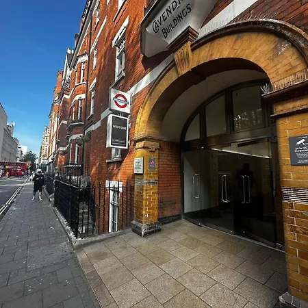 2 Bed In Oxford Street