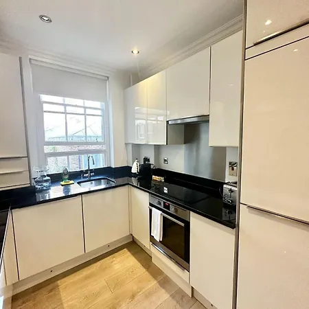 Apartment 2 Bed In Oxford Street *