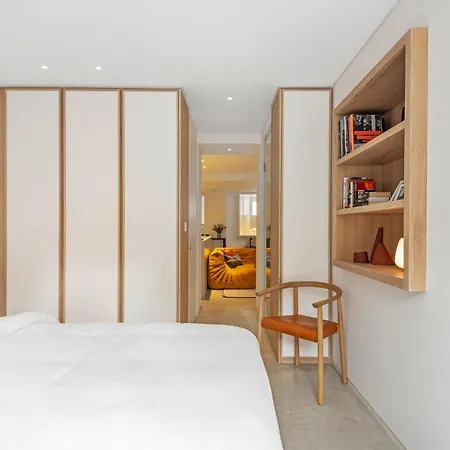Notting Hill 2br-2ba Private Garden Retreat * London