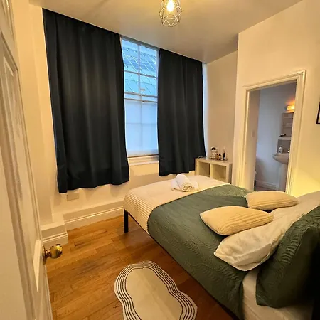 Cool Place Holborn Homestay London