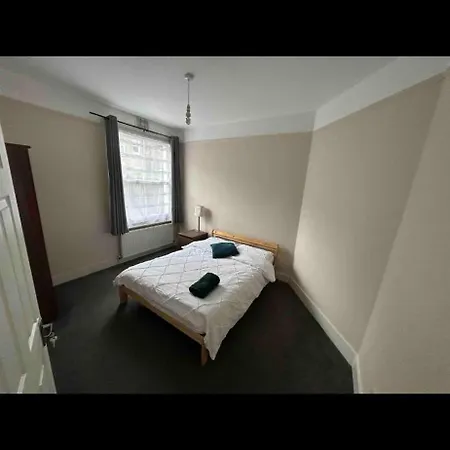 Cosy Bedroom In Tooting