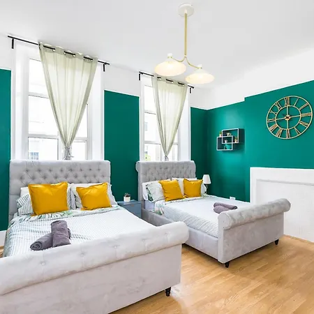 Victoria Hub Guest house