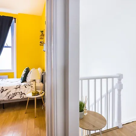Victoria Hub Guest house London