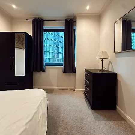 Modern 2bed-2bath Apartment