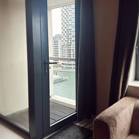 Modern 2bed-2bath Apartment London