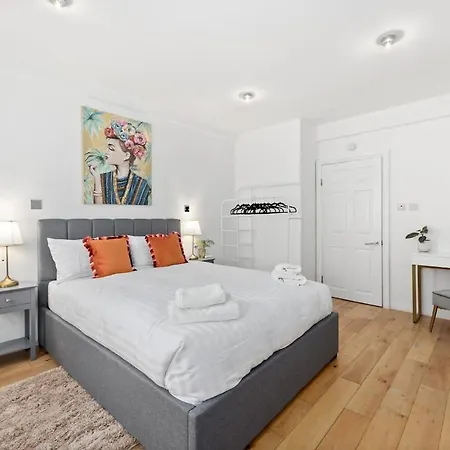 Apartment Sale Marble Arch - Sleeps 8 - Amazing Location *