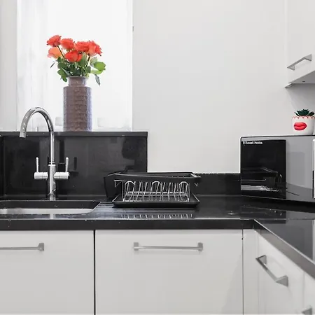 Sale Marble Arch - Sleeps 8 - Amazing Location *