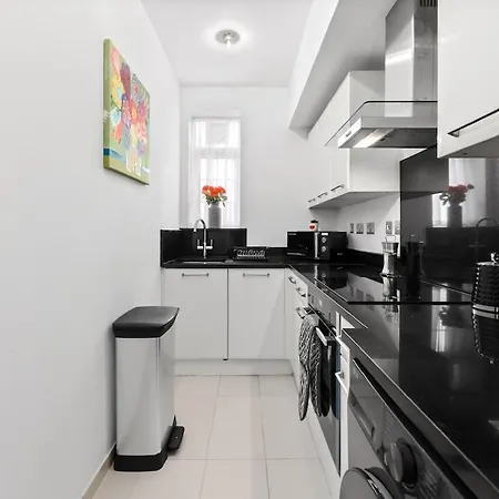 Apartment Sale Marble Arch - Sleeps 8 - Amazing Location London