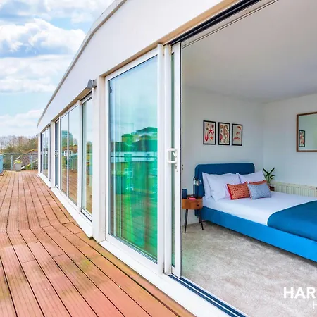 Appartement 2 Bed Penthouse In Canada Water With Huge Balcony & Canary Wharf View *