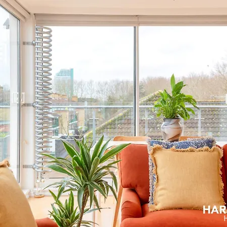 Appartement 2 Bed Penthouse In Canada Water With Huge Balcony & Canary Wharf View Londen