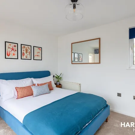2 Bed Penthouse In Canada Water With Huge Balcony & Canary Wharf View Appartement *