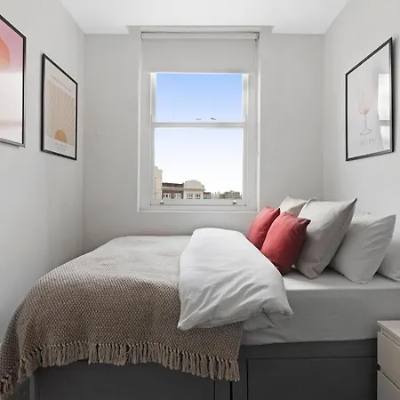 Budget Archway Apartment