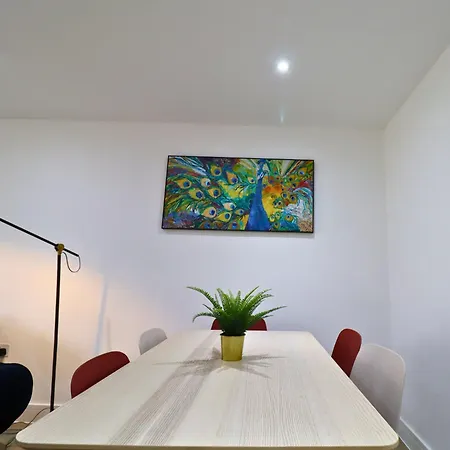 Holiday home London Beautiful Three Bedroom House